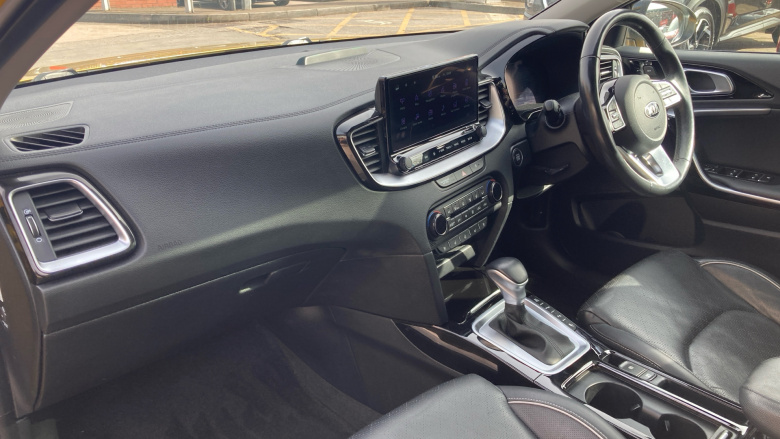 Kia Xceed 1.6 GDi PHEV First Edition 5dr DCT Hatchback